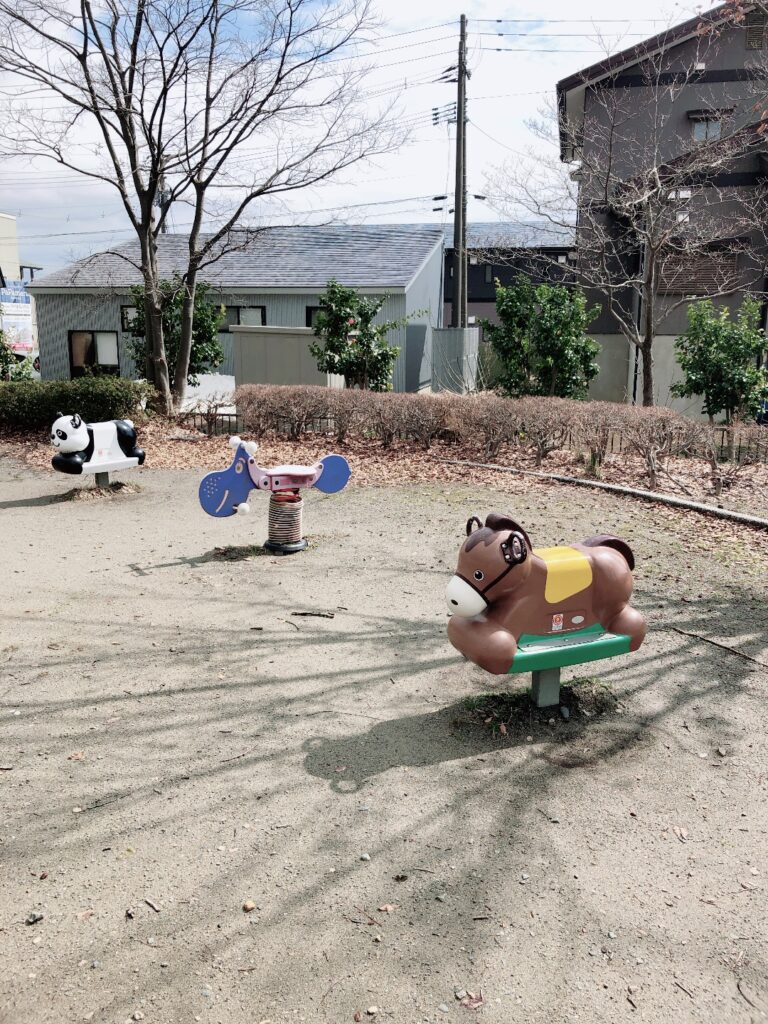 長岡インター東公園のスプリング遊具