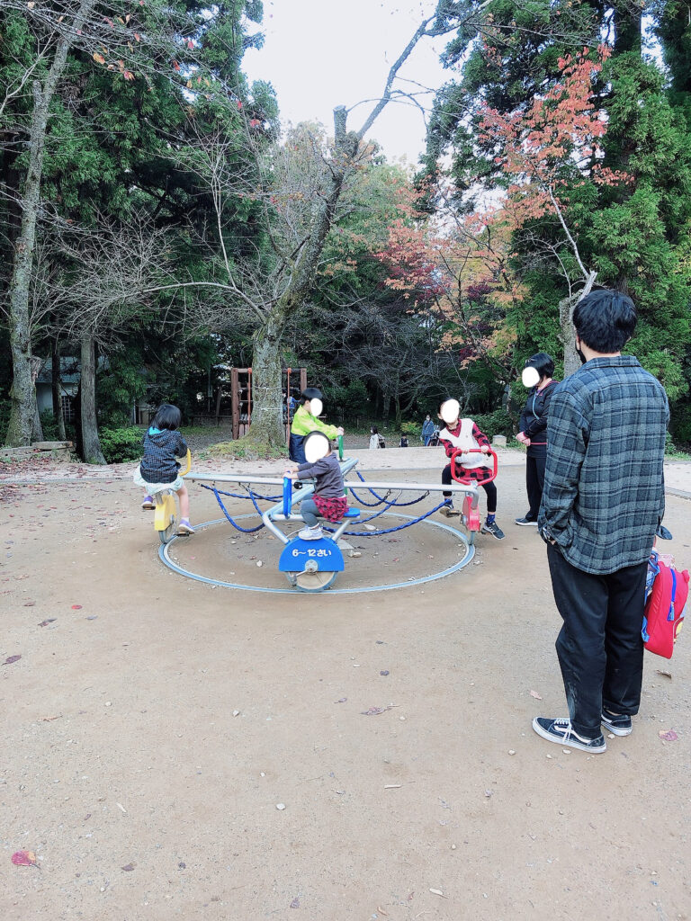 加茂山公園の遊具